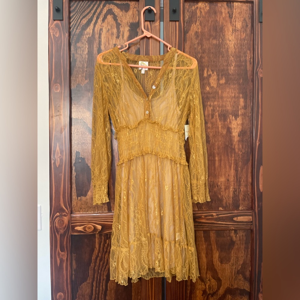 Fig & Flower lace peasant dress